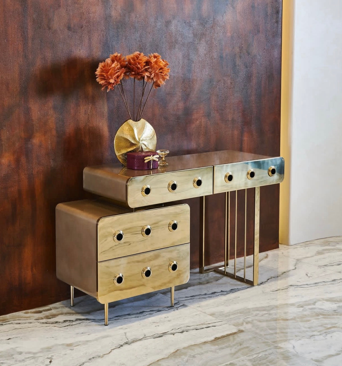 Console & mirrors